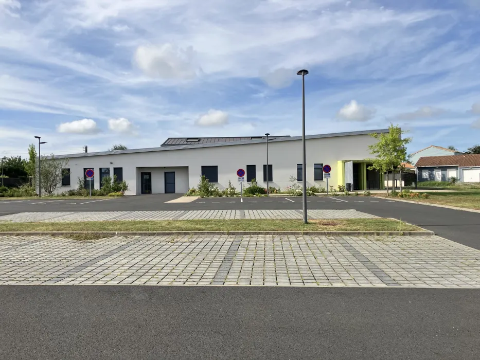 audioprothésiste Orée d’Anjou, centre auditif Orée d’Anjou, audioprothésiste Liré, centre auditif Liré, bilan auditif gratuit Orée d’Anjou, appareil auditif Orée d’Anjou, appareillage auditif Liré, audioprothésiste près d’Ancenis, centre auditif Ancenis, audioprothésiste Loire-Atlantique, centre d’audition Loire-Atlantique, appareillage auditif Val d’Anjou, audioprothésiste près de Nantes Est, centre auditif Maine-et-Loire, bilan auditif gratuit, test auditif gratuit, appareillage auditif adulte, appareillage auditif enfant, appareil auditif invisible, appareil auditif déporté, appareil auditif rechargeable, traitement des acouphènes, protection auditive sur mesure, réparation appareil auditif, entretien aide auditive toutes marques, accessoires auditifs connectés, connectivité appareils auditifs, comment savoir si on a une perte auditive, prix appareil auditif, quel audioprothésiste choisir à Orée d’Anjou, différents types d’appareils auditifs, où faire un bilan auditif gratuit à Orée d’Anjou, durée de vie appareil auditif, appareils auditifs acouphènes